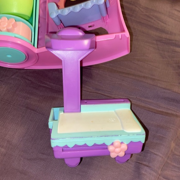 LPS Get Better Center - Picture 5 of 5